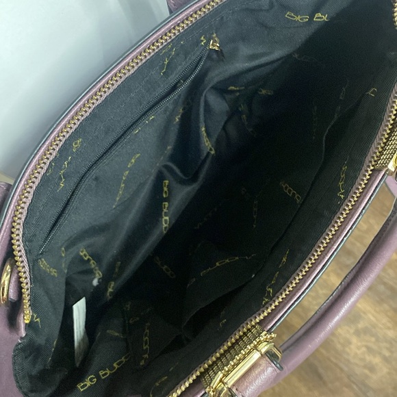 BIG BUDDHA PURPLE CROSSBODY/SHOULDER CONVERTIBLE BAG LIKE NEW CONDITION - Picture 8 of 16